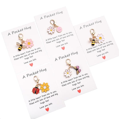 ✨Crafted by Hand-20 Sets Hug Favors(🦋Butterfly, Ladybird, Flower, Bee)