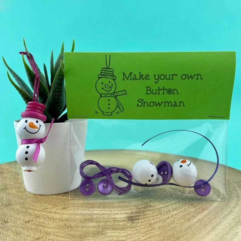☃️ DIY Button Snowman Ornament Kit– Handmade Charm for Your Gift