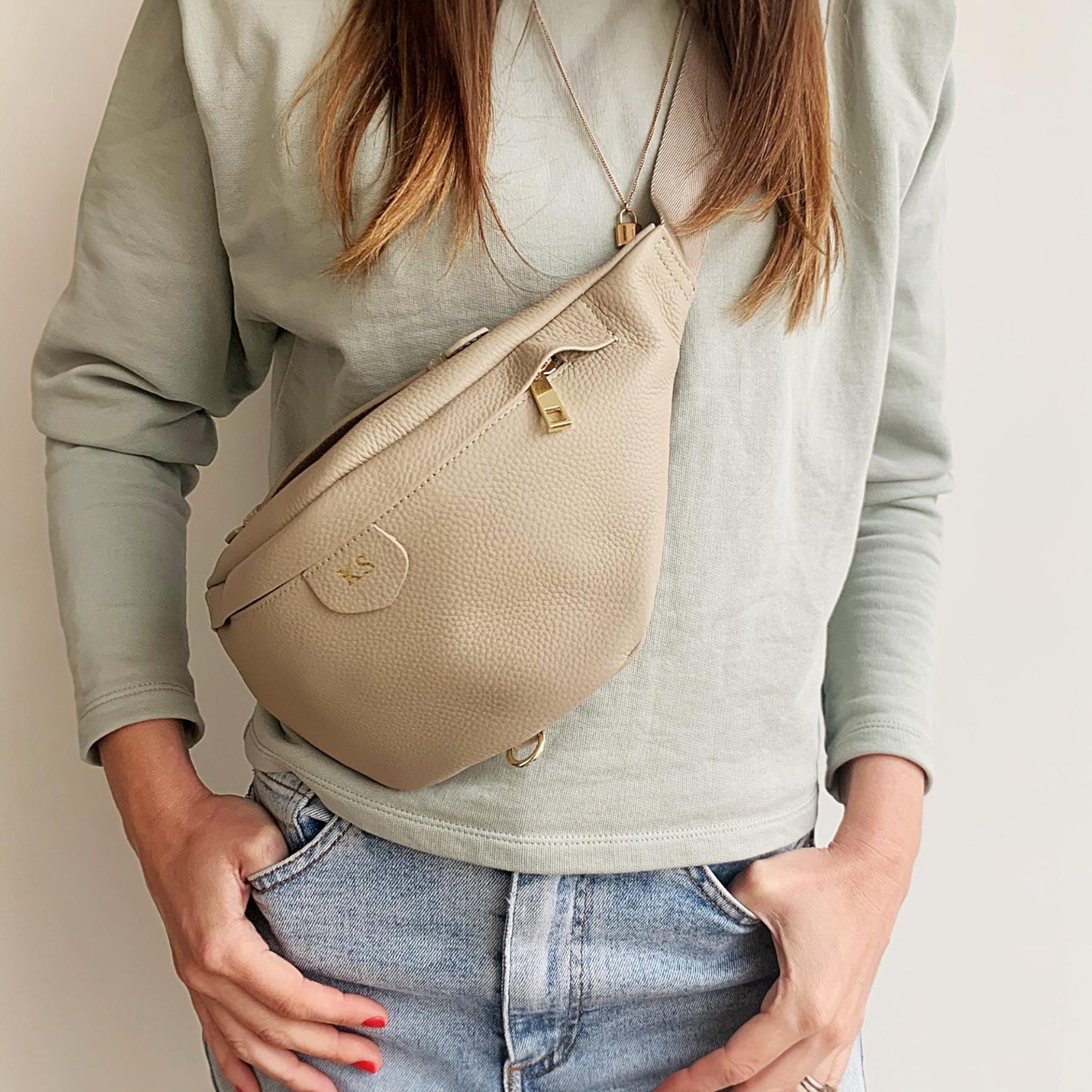 Personalized Genuine Leather Crossbody Bum Bag, Custom Monogram Fanny Pack in Stone or Black, Versatile Leather Belt Bag for Women