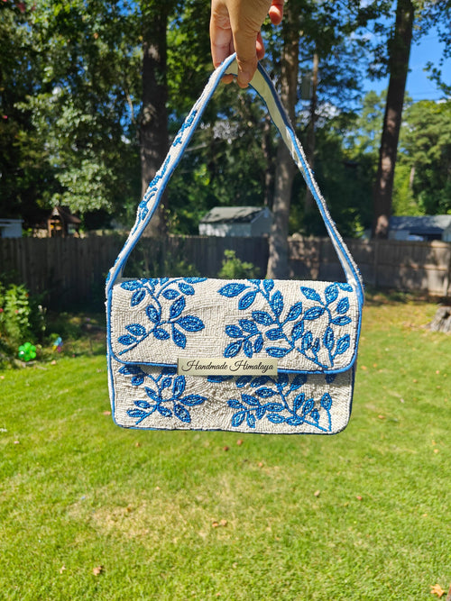 Handmade Glass Beaded Floral Handbag, Blue and White Vine Pattern Wedding Bridal Clutch, Elegant Shoulder Purse for Parties