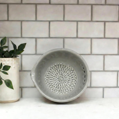 Ceramic Garlic Grater Bowl with Built-in Herb Stripper, Small Dipping Dish for Ginger and Herbs