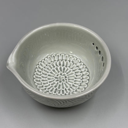 Ceramic Garlic Grater Bowl with Built-in Herb Stripper, Small Dipping Dish for Ginger and Herbs