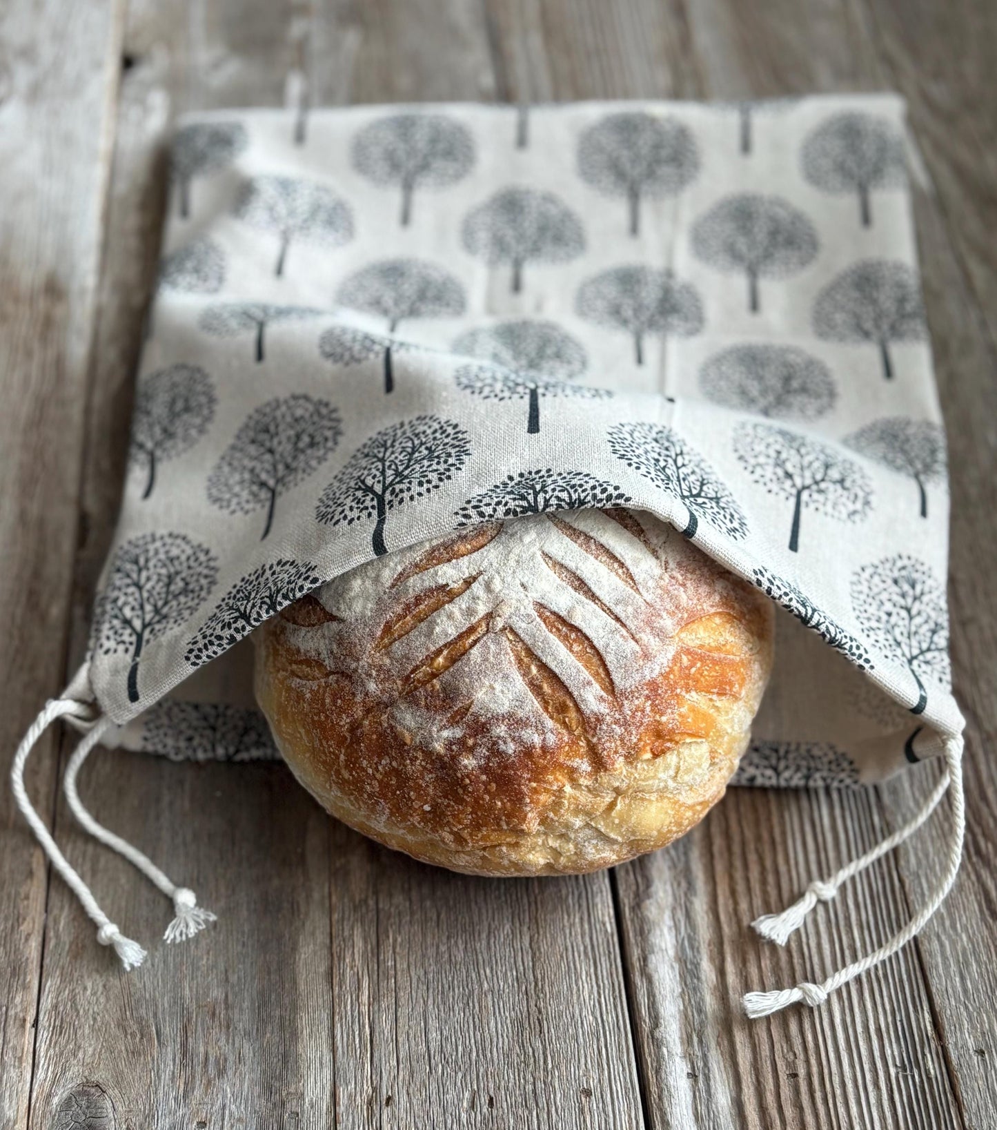 Beeswax Coated Linen Bread Bag for Sourdough, Reusable Food Storage Bag for Homemade Loaves and Artisan Bread